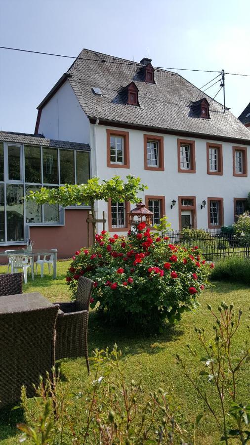 Ferienwohnung Altes Pfarrhaus Mit Flair Und Moselblick Brauneberg Kültér fotó
